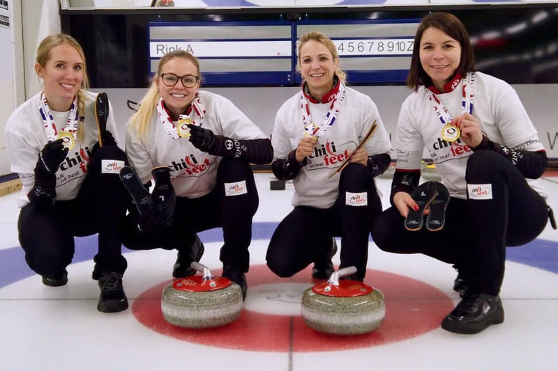Gruppenfoto vom Curlingteam Tirizoni